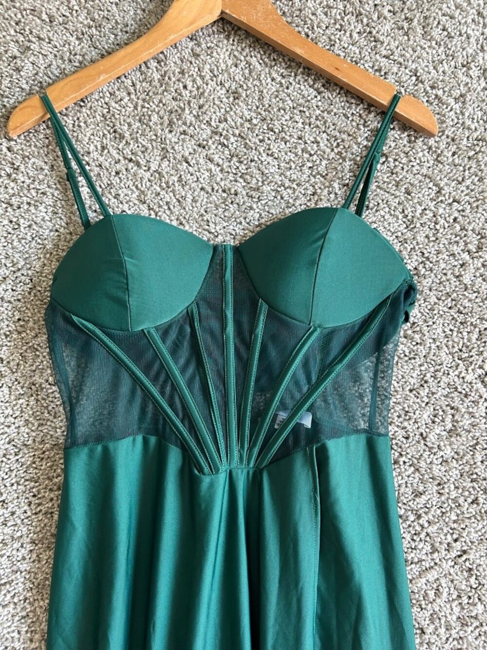 Faeriesty Women's Sz Medium Elegant Green Flowy Maxi Dress With Mesh Detail - Picture 3 of 8